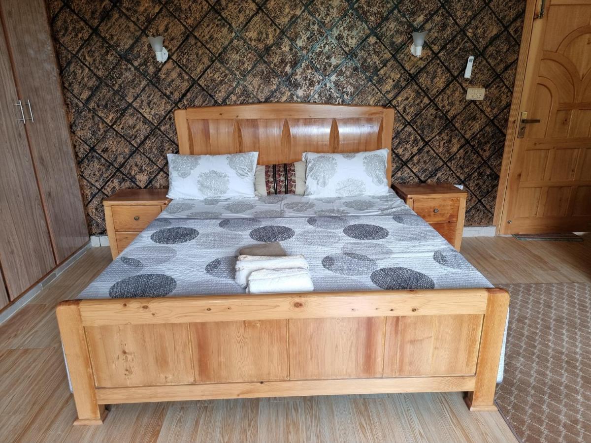 מוזפראבאד Srinagar Homes מראה חיצוני תמונה